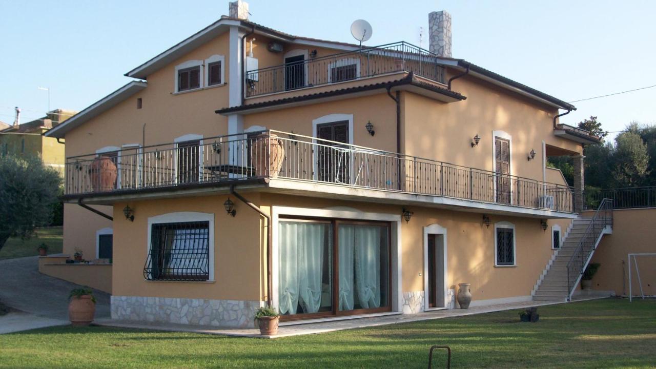 Il Giardino Degli Ulivi Bed & Breakfast Canneto  Exterior photo